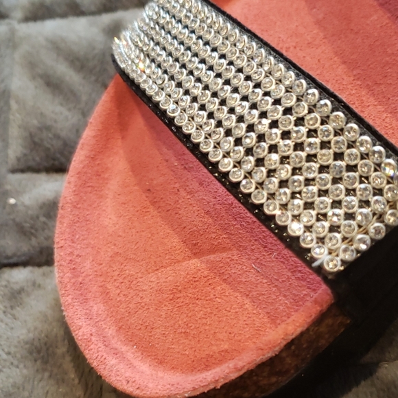 Sandals - Picture 3 of 4